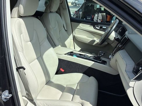 Used 2019 Volvo XC60 T5 Inscription w/ Protection Package Premier image 10