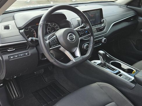 Used 2022 Nissan Altima 2.5 SV w/ SV Premium Package FWD image 31