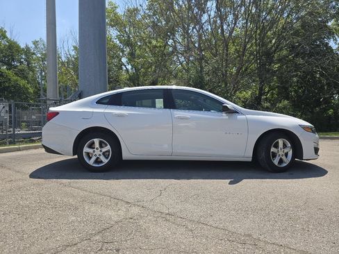 Used 2024 Chevrolet Malibu LT FWD image 14