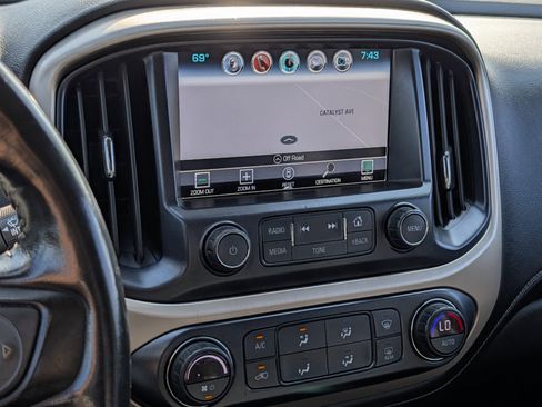 Used 2018 GMC Canyon Denali image 30