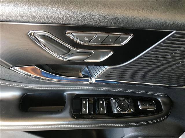 Used 2021 Lincoln Corsair FWD image 12