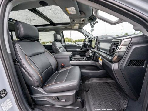 New 2026 Ford F250 Lariat w/ Black Appearance Package image 71