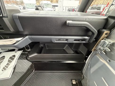 Used 2025 Chevrolet Brightdrop 600 image 40