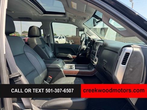 Used 2019 GMC Sierra 2500 SLT w/ Duramax Plus Package AWD/4WD image 11