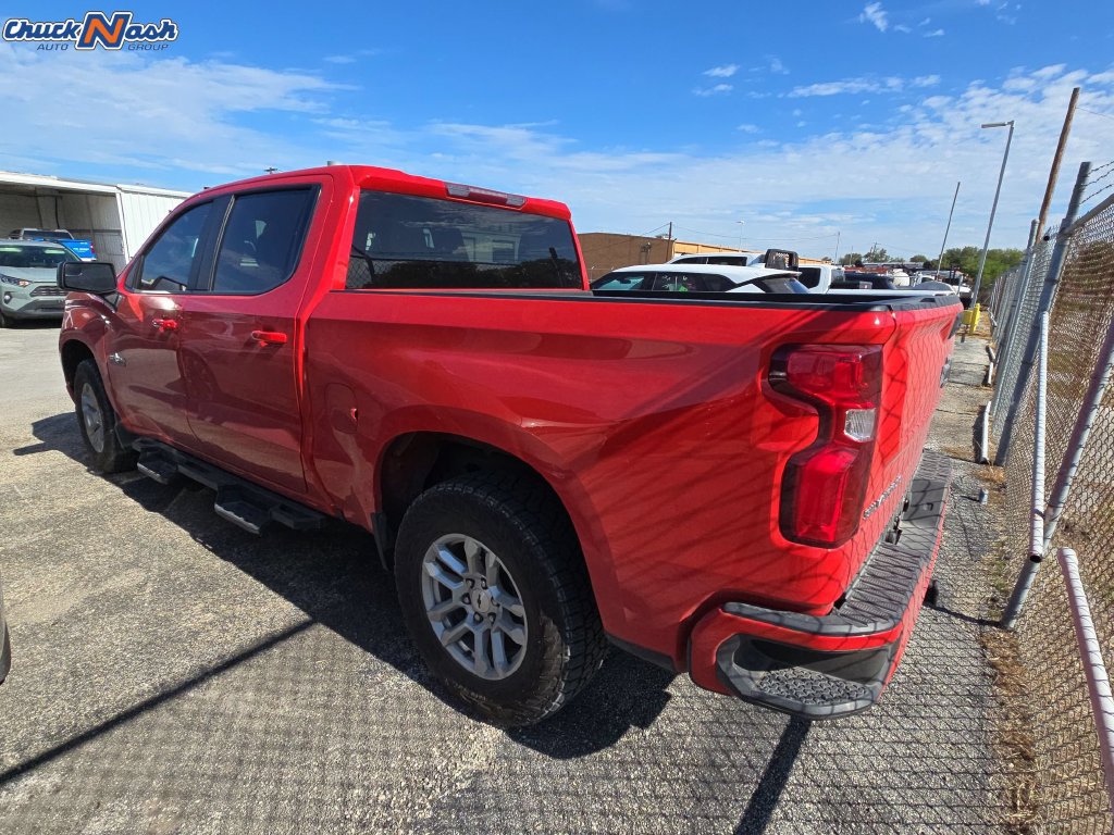 Used 2023 Chevrolet Silverado 1500 RST w/ Z71 Off-Road Package AWD/4WD image 4