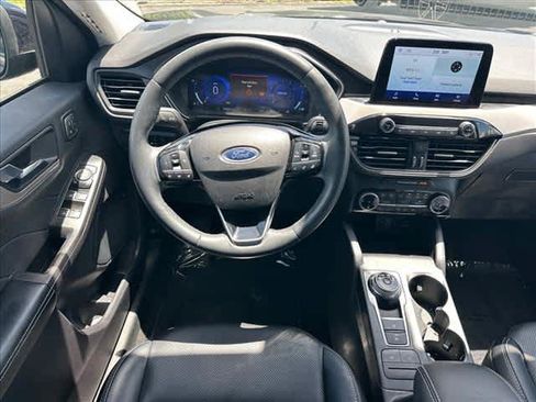 Used 2022 Ford Escape SEL w/ Technology Package AWD/4WD image 12