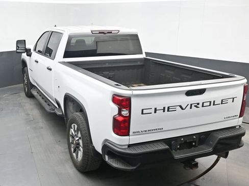 Used 2022 Chevrolet Silverado 2500 Custom w/ Custom Value Package AWD/4WD image 23
