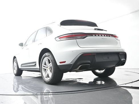 Certified 2022 Porsche Macan AWD/4WD image 48