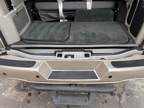 Used 2023 GMC Savana 2500 RWD image 89