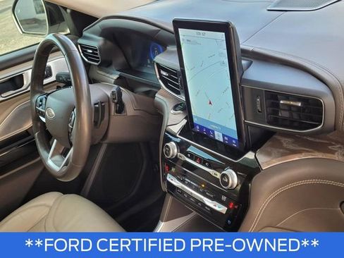 Certified 2021 Ford Explorer Platinum w/ Equipment Group 601A image 11