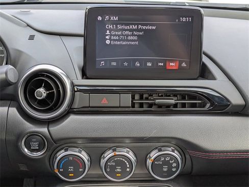 Used 2019 MAZDA MX-5 Miata RF Grand Touring image 16