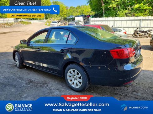 Used 2013 Volkswagen Jetta SE FWD image 3