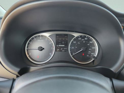 Certified 2022 Nissan Kicks S image 44