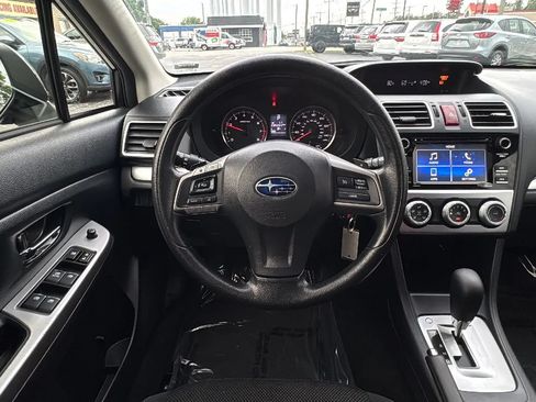 Used 2015 Subaru Crosstrek 2.0i Premium w/ Moonroof Package AWD/4WD image 10