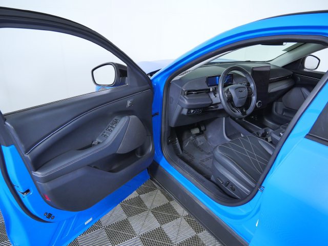 Used 2024 Ford Mustang Mach-E Select w/ Comfort Package Lite AWD/4WD image 17