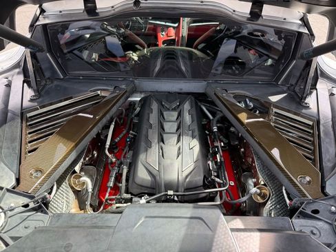 Used 2020 Chevrolet Corvette Stingray Premium Cpe w/ 3LT Preferred Equipment Group image 19