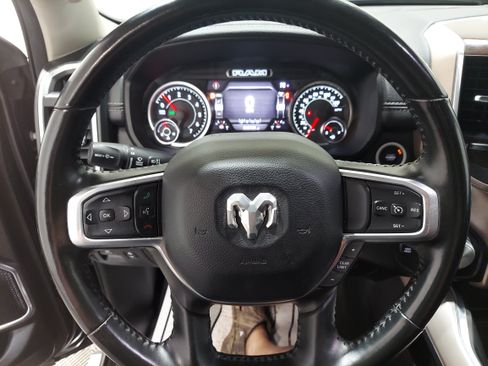 Used 2022 RAM 1500 Laramie AWD/4WD image 9