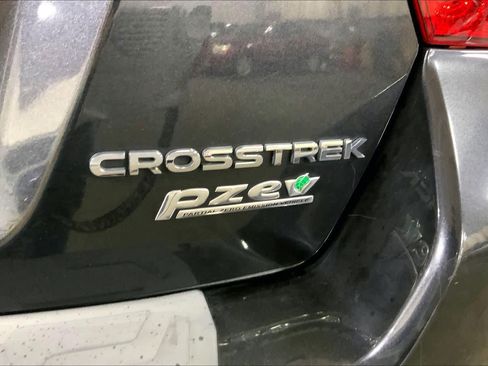 Used 2017 Subaru Crosstrek 2.0i Limited AWD/4WD image 10