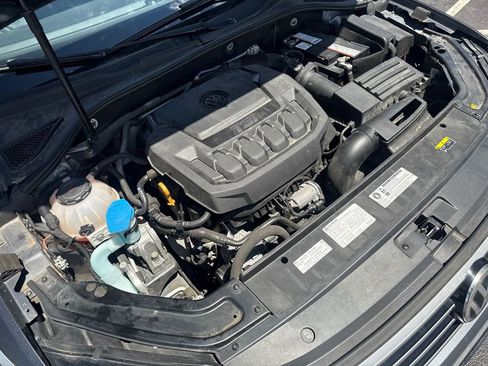 Used 2018 Volkswagen Passat 2.0T SE FWD image 89