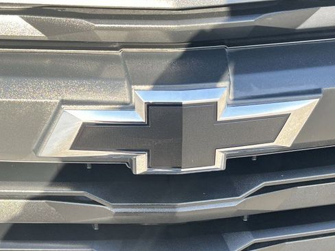 Used 2025 Chevrolet Colorado Trail Boss image 31