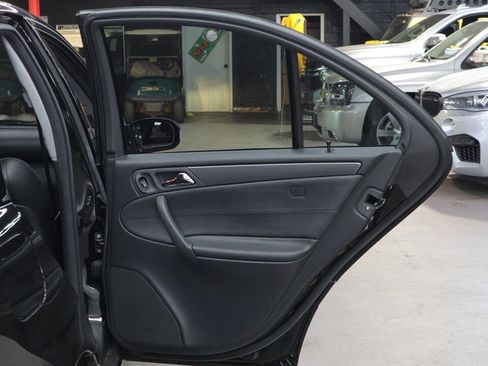 Used 2003 Mercedes-Benz C 230 Sedan image 27