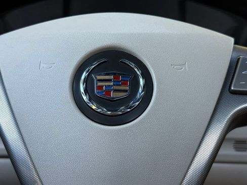 Used 2006 Cadillac XLR RWD image 19