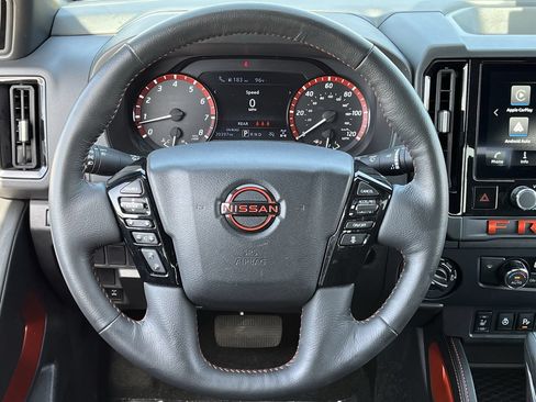 Used 2026 Nissan Frontier PRO-4X AWD/4WD image 11
