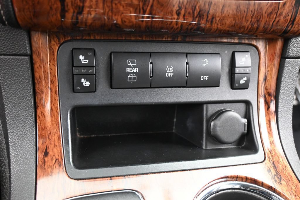 Used 2013 Chevrolet Traverse LT FWD image 22