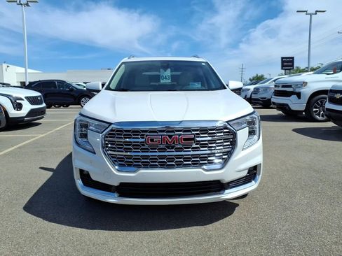 Used 2023 GMC Terrain Denali w/ Denali Premium Package AWD/4WD image 2