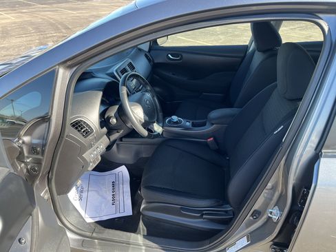 Used 2015 Nissan Leaf S w/ Charge Package image 9