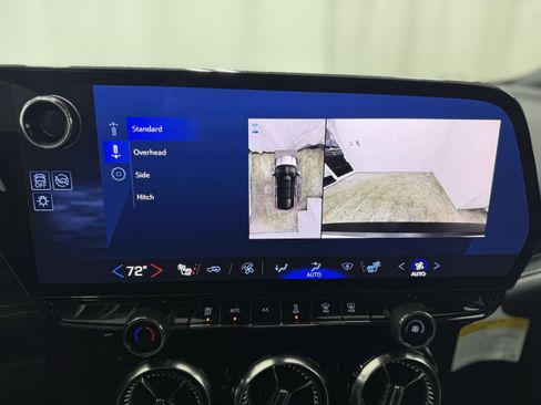 Used 2024 Chevrolet Blazer EV LT image 19