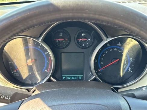 Used 2015 Chevrolet Cruze LT FWD image 15