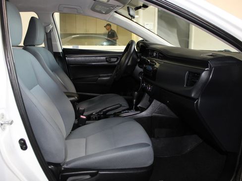 Used 2014 Toyota Corolla L FWD image 22
