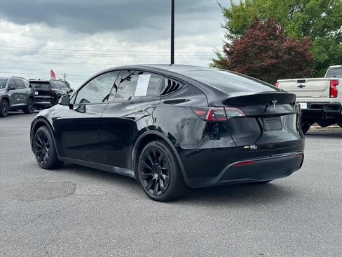 Used 2021 Tesla Model Y Long Range AWD/4WD image 5