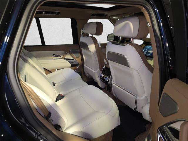 New 2026 Land Rover Range Rover SV AWD/4WD image 11