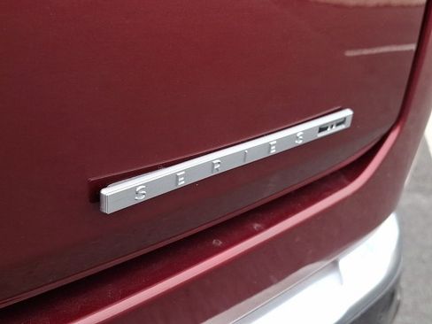 Used 2024 Jeep Wagoneer L Series II w/ Flexible Seating Group image 30