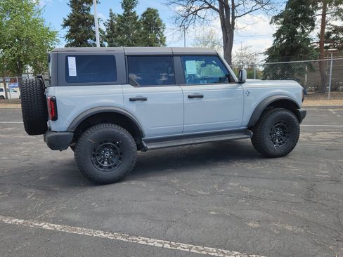 New 2026 Ford Bronco Outer Banks w/ Sasquatch Package AWD/4WD image 16
