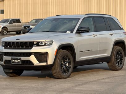 New 2026 Jeep Grand Cherokee Altitude