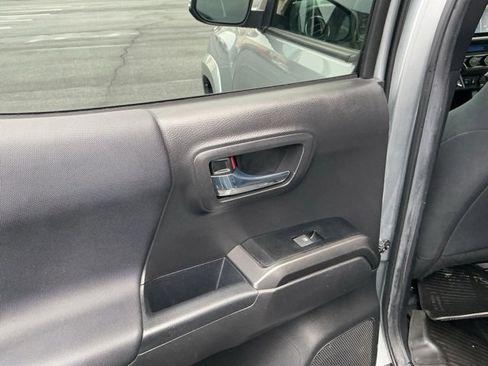 Used 2023 Toyota Tacoma TRD Sport image 20