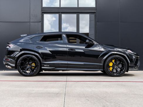 Used 2024 Lamborghini Urus Performante image 10