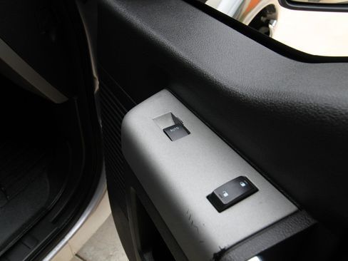 Used 2015 Ford F350 Lariat AWD/4WD image 37