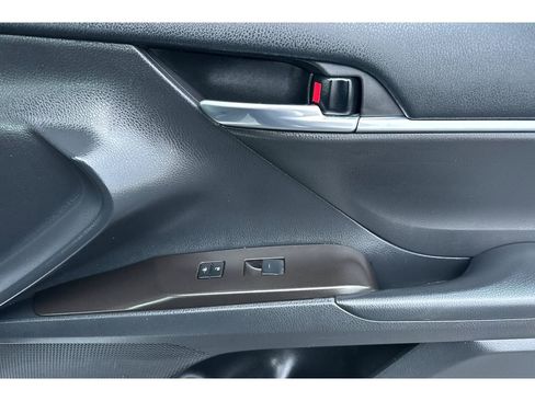 Certified 2023 Toyota Camry SE image 18