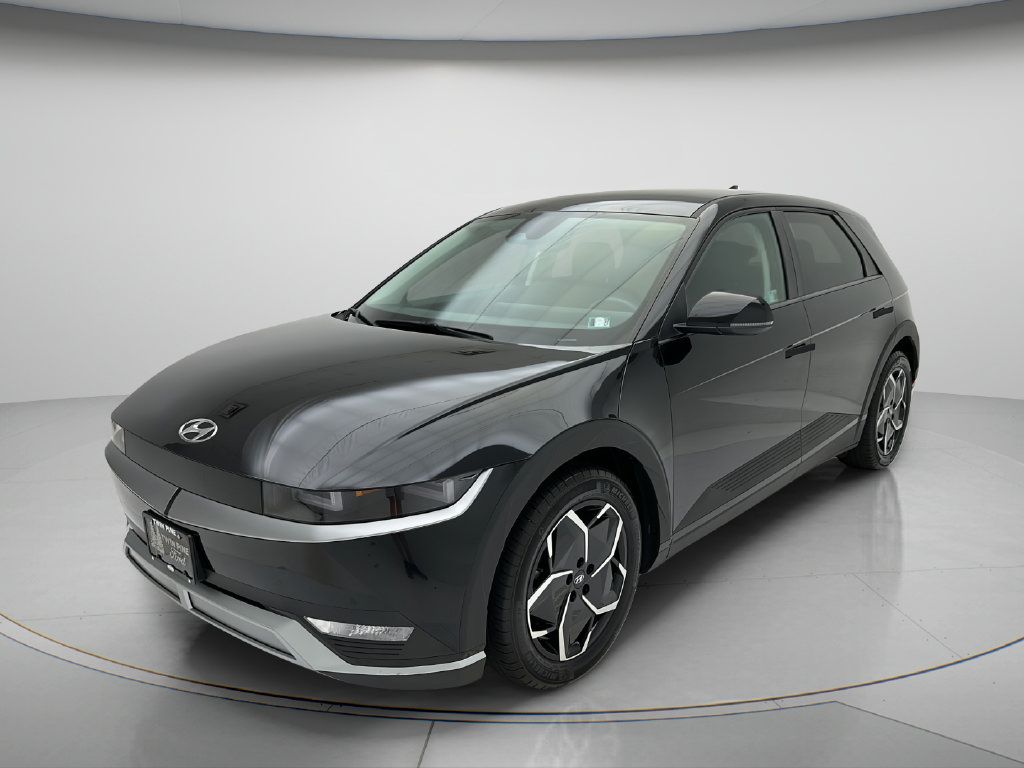 Used 2024 Hyundai Ioniq 5 SE AWD/4WD image 3