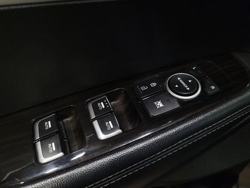 Used 2020 Kia Sorento LX AWD/4WD image 27