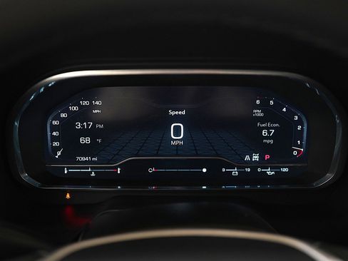 Used 2023 GMC Yukon XL SLE image 26