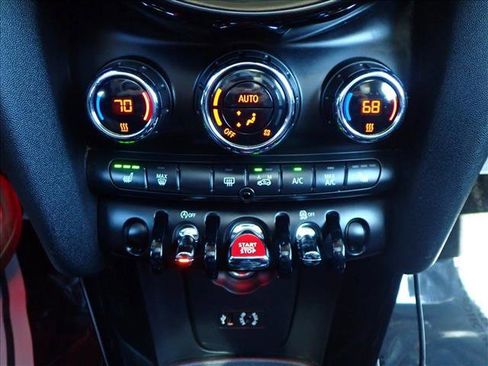 Used 2015 MINI Cooper S image 18