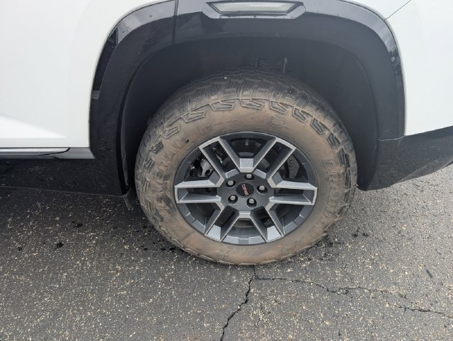 New 2026 GMC Terrain AT4 AWD/4WD image 22