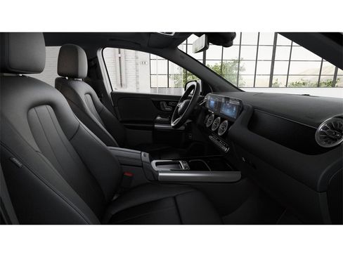 New 2026 Mercedes-Benz GLA 250 4MATIC image 4