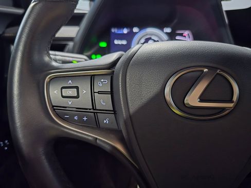 Used 2023 Lexus UX 250h FWD image 16