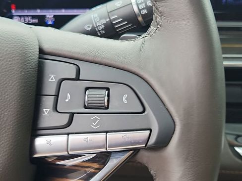 Certified 2023 Cadillac Escalade ESV Sport w/ LPO, ONYX Package AWD/4WD image 23